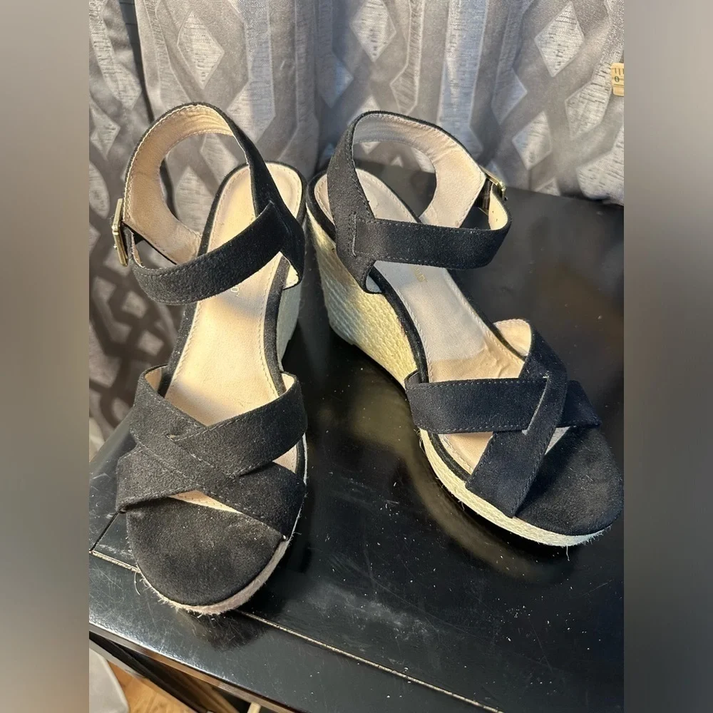 Montego Bay Club Women’s Espadrille Platform Black Wedge Sandals Size 7.5